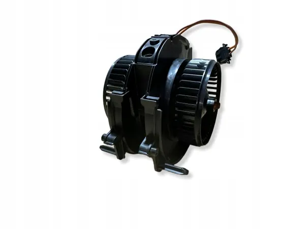 Audi Lämmitysmoottori OEM 4H0820021 A8 3.0L Diesel image 3