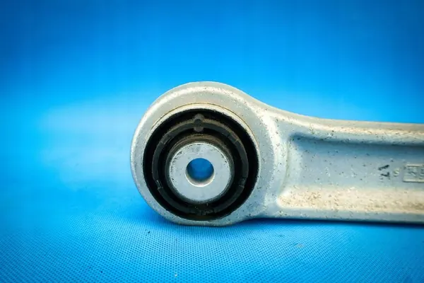 Braccio di Controllo Anteriore Destro Audi Q7 SQ7 Q8 4M0407152D image 2