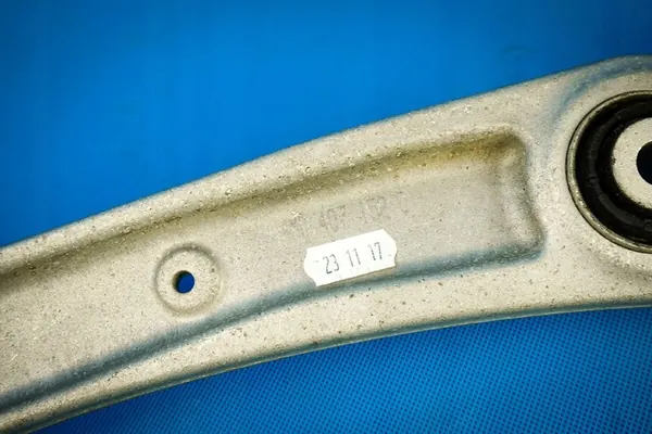 Braccio di Controllo Anteriore Destro Audi Q7 SQ7 Q8 4M0407152D image 6