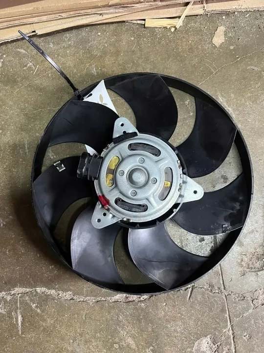 AHE Fläktkåpa för RENAULT MASTER III image 2