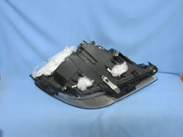 Farol esquerdo BMW F10 F11 pré-facelift Bi-Xenon image 10