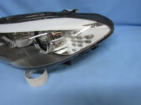 Farol esquerdo BMW F10 F11 pré-facelift Bi-Xenon image 3