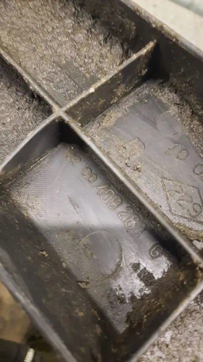 Suporte de para-choque dianteiro Renault Master II 8200409288 image 3