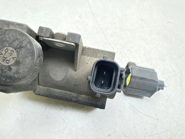 Vanne de contrôle de turbocompresseur Honda Accord 2005 258190R011 image 3