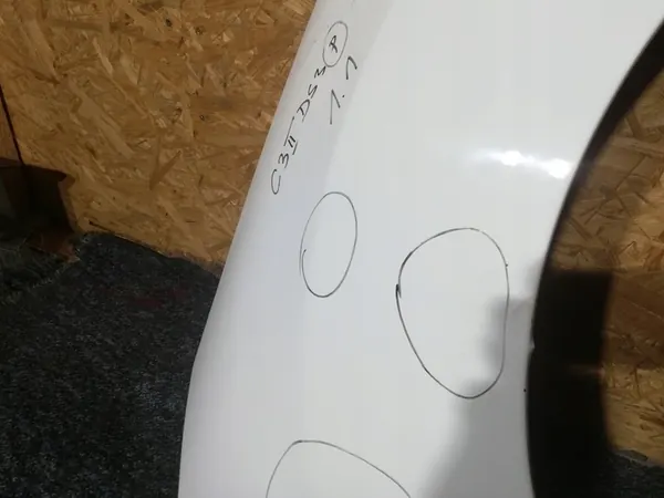 Fram Höger Skärm Citroen C3 II Vit OEM 7841Z7 image 3