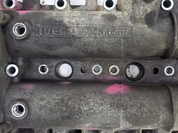 Tampa de Válvula IVECO DAILY 3.0 06-14 504166567 image 6