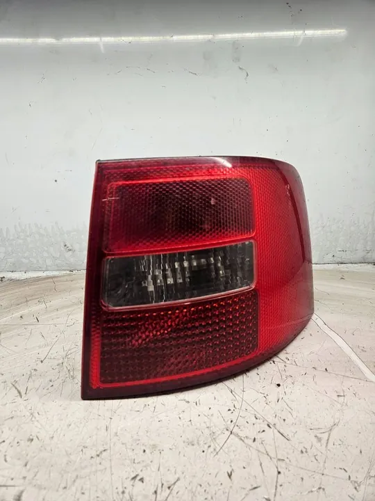 Lámpara trasera derecha AUDI A6 AVANT 2002 4B9945096F image 9