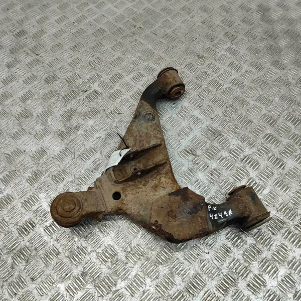 Braccio di controllo inferiore anteriore sinistro Toyota Hilux 2018 image 4