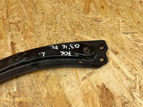 Etupään Ajovalotuki Vasen Audi Q3 OEM 8U0805931 image 3