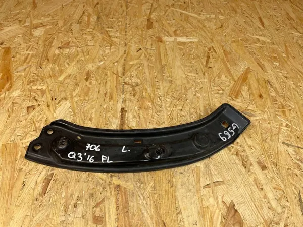 Etupään Ajovalotuki Vasen Audi Q3 OEM 8U0805931 image 4