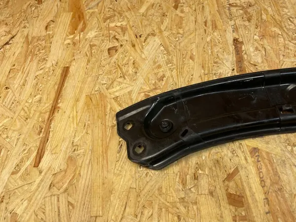 Etupään Ajovalotuki Vasen Audi Q3 OEM 8U0805931 image 8