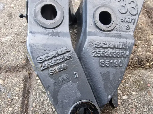 Scania Ohjaamon Kaatotangon Kiinnike OEM 2553522/2553533 image 4