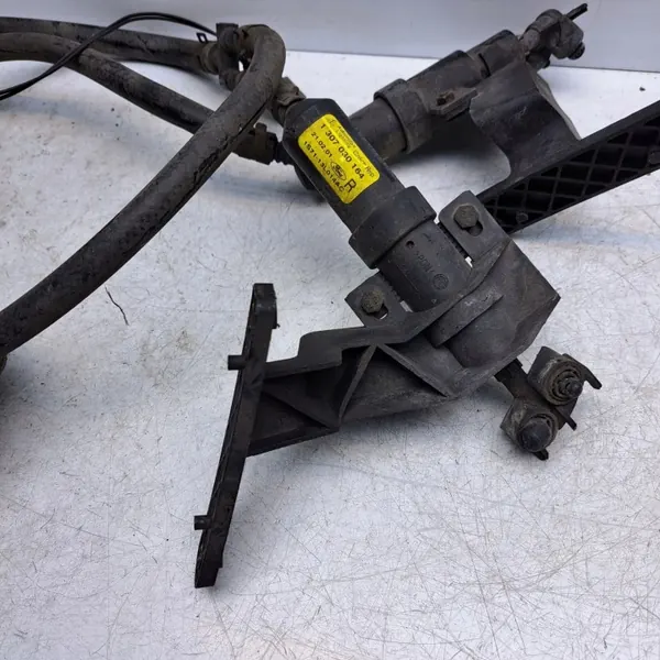 Ajovalopesuri OEM 7109731 Ford Mondeo MK3:lle image 3