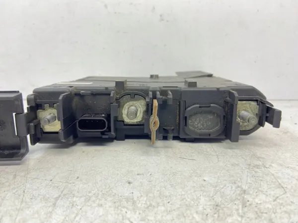 Pinza pirotécnica Mercedes-Benz OE A1725401450 usada image 5