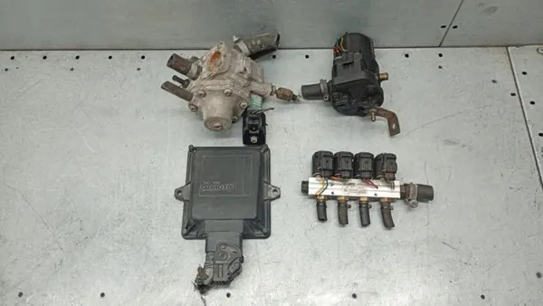Kit LPG Ford OE d'occasion OEM 132153/VOLVOMAR image 2
