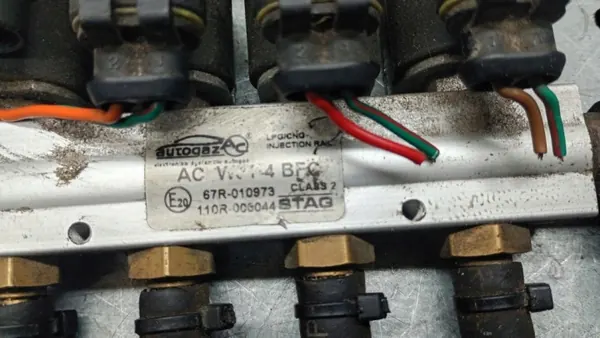 Kit LPG Ford OE d'occasion OEM 132153/VOLVOMAR image 5