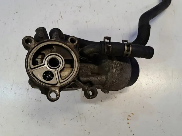 VOLVO C30 S40 V50 V70 Refroidisseur d'huile avec filtre OEM 30725897 image 4
