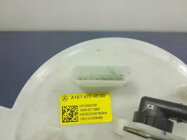 MERCEDES GLE W167 3.0B Brandstofpomp A1674704500 image 3