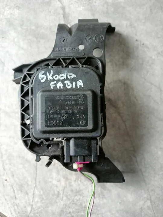 Motor compuerta calefacción Skoda Fabia I OEM 6Q0907511 image 2