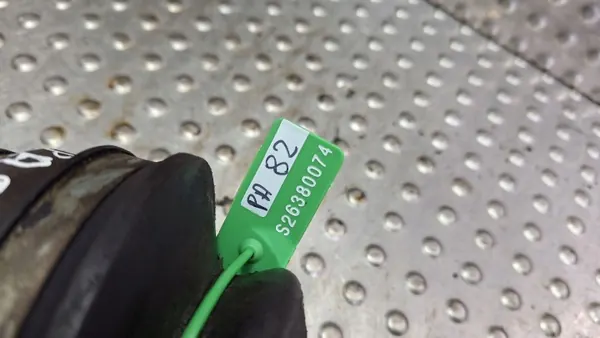 Bakre halvaxel OEM S26380074 för Audi A6 C5 image 6