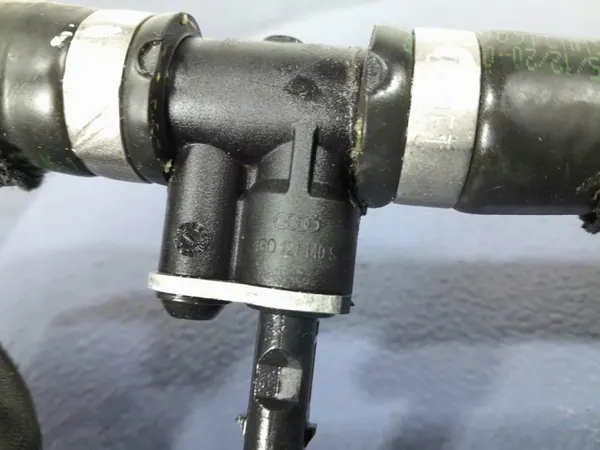 Audi OE Watertemperatuursensor OEM 4G0121140S Gebruikt image 5
