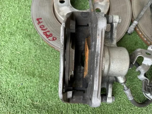 Set bromsok, skivor & klossar OEM 6891079 image 3