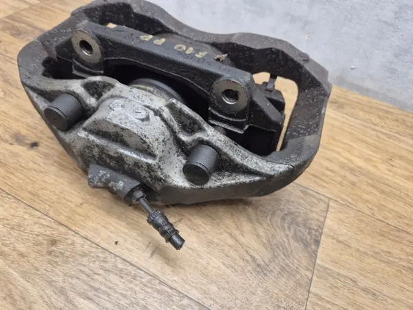 Étrier de frein avant droit OEM 6792690 pour BMW image 4
