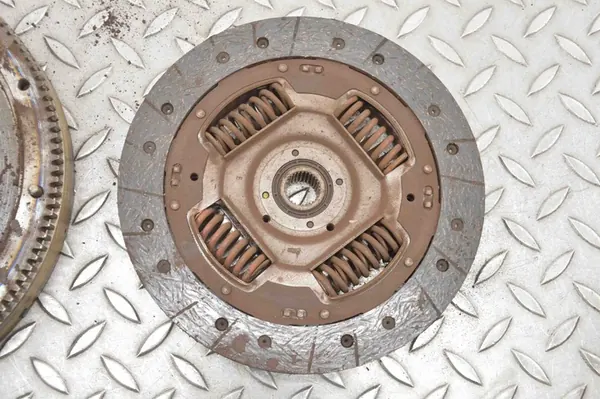 Conjunto de embreagem VW POLO 1.2L 2012 03P141025 image 4