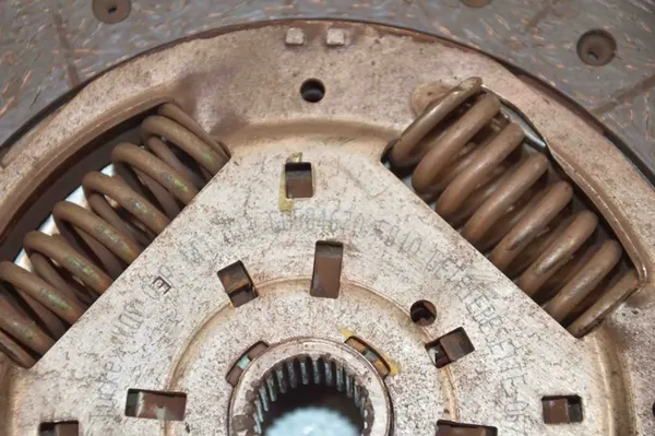 Conjunto de embreagem VW POLO 1.2L 2012 03P141025 image 8