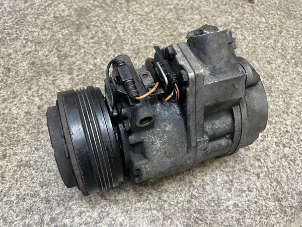 Compresor de aire acondicionado BMW X5 E70 3.0 D OEM image 3