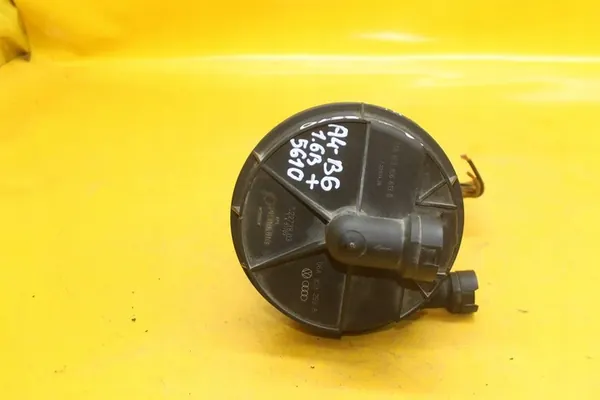 Bomba de aire secundaria Audi A4 B6 1.6 B ALZ image 4