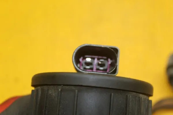 Bomba de aire secundaria Audi A4 B6 1.6 B ALZ image 6