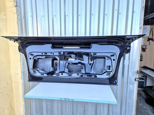 VW Golf 3 Cabrio baklucka OEM 1E0827025J image 5