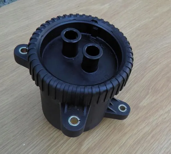 Bränslefilterhus Mercedes W203 2.2 CDI A6110900252 image 2