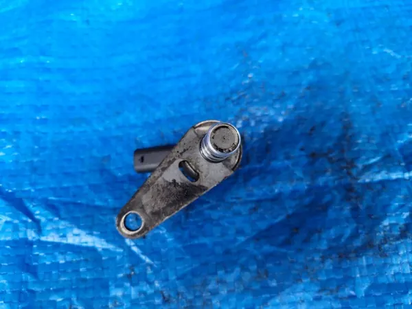 Oliedruksensor OEM 55587172 voor Opel 1.6 CDTI image 4