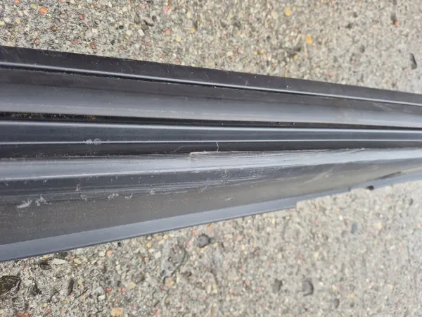 Protector lateral derecho Mazda CX-30 OEM DGH9-51P41 image 5