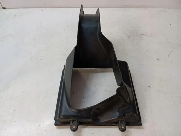 Maserati Ghibli 2017 Intercooler-Luftkanal OEM 670004140 image 3