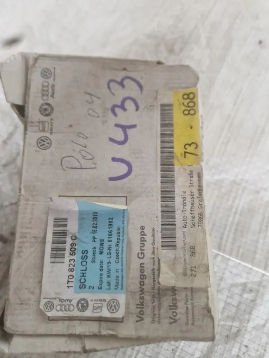 VW Touran Caddy Bagageutrymmeslås 1T0823509C image 5