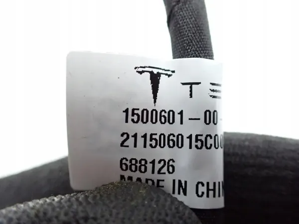 Tesla Model Y Kofferraumstütze OEM 1500601-00-A Gebraucht image 5