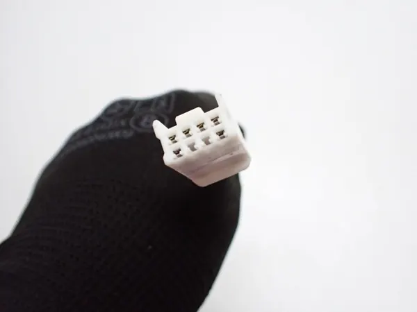 Tesla Model Y Kofferraumstütze OEM 1500601-00-A Gebraucht image 7