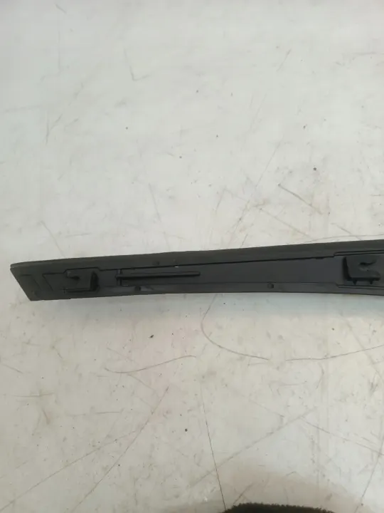 Hyundai Tucson IV 21- Taka Oikea Ulkolaipio OEM image 10