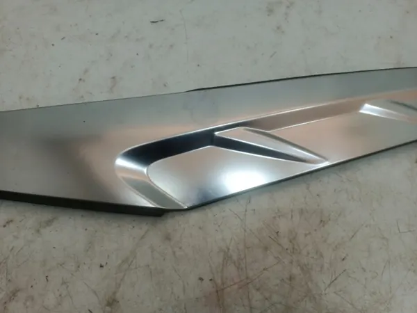 Hyundai Tucson IV 21- Taka Oikea Ulkolaipio OEM image 3