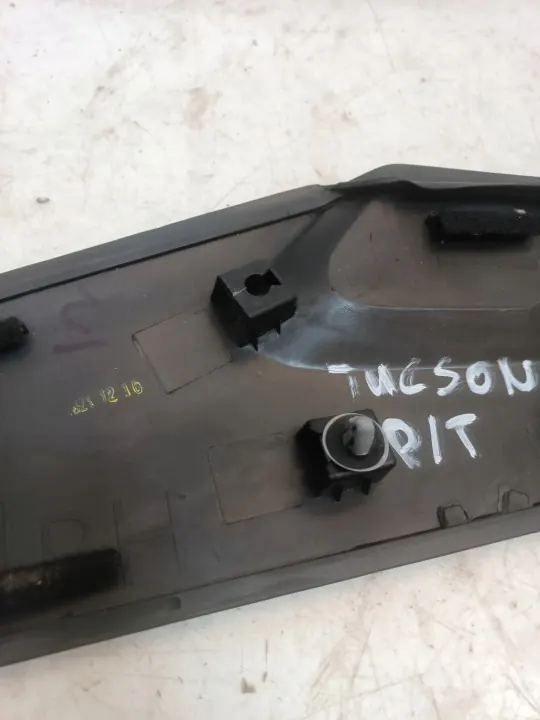 Hyundai Tucson IV 21- Taka Oikea Ulkolaipio OEM image 8