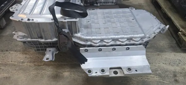 Gebrauchte BMW OE Batterie 8873144 für X5 G05 image 4