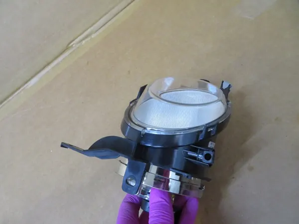 Farol de para-choque dianteiro direito Opel Corsa D image 9