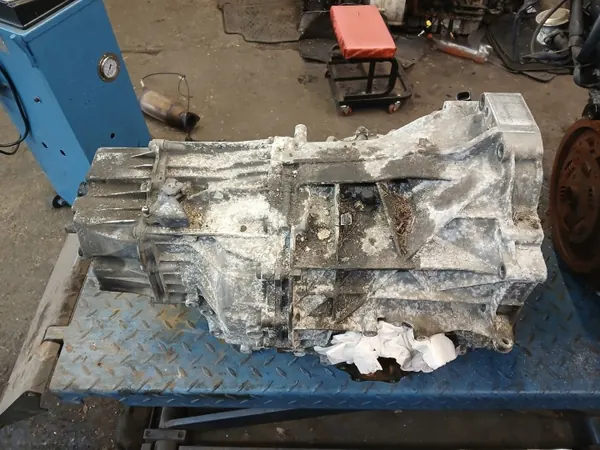 Audi A6 C6 Versnellingsbak OEM SKRZYNIA BIEGÓW KSZ image 2
