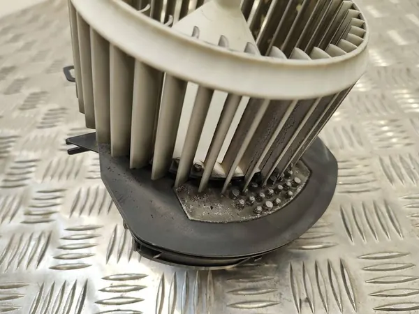 Ventilador Porsche Cayenne 2014 7P0820021D image 7