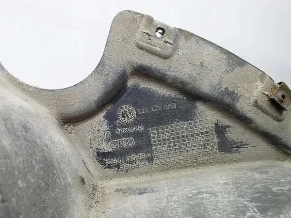 Right Front Plastic Wheel Arch Audi A3 8V image 10