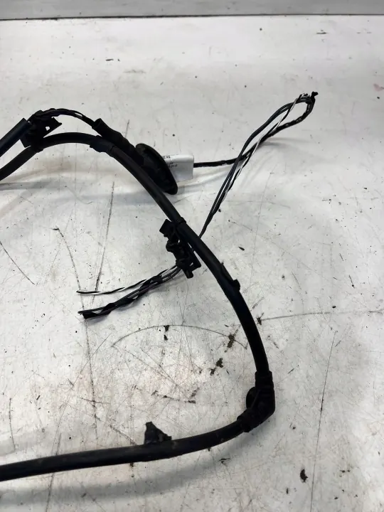 Pyöränruuvisarja OEM 5WA927902AG Vasen Taka Audi A3 8Y image 4