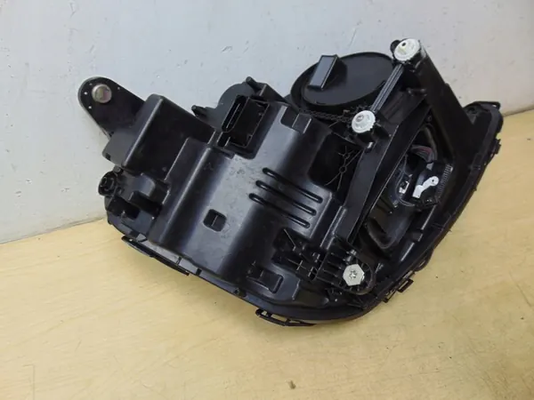 MERCEDES W213 FULL LED LINKER LAMP A2139069109 image 7